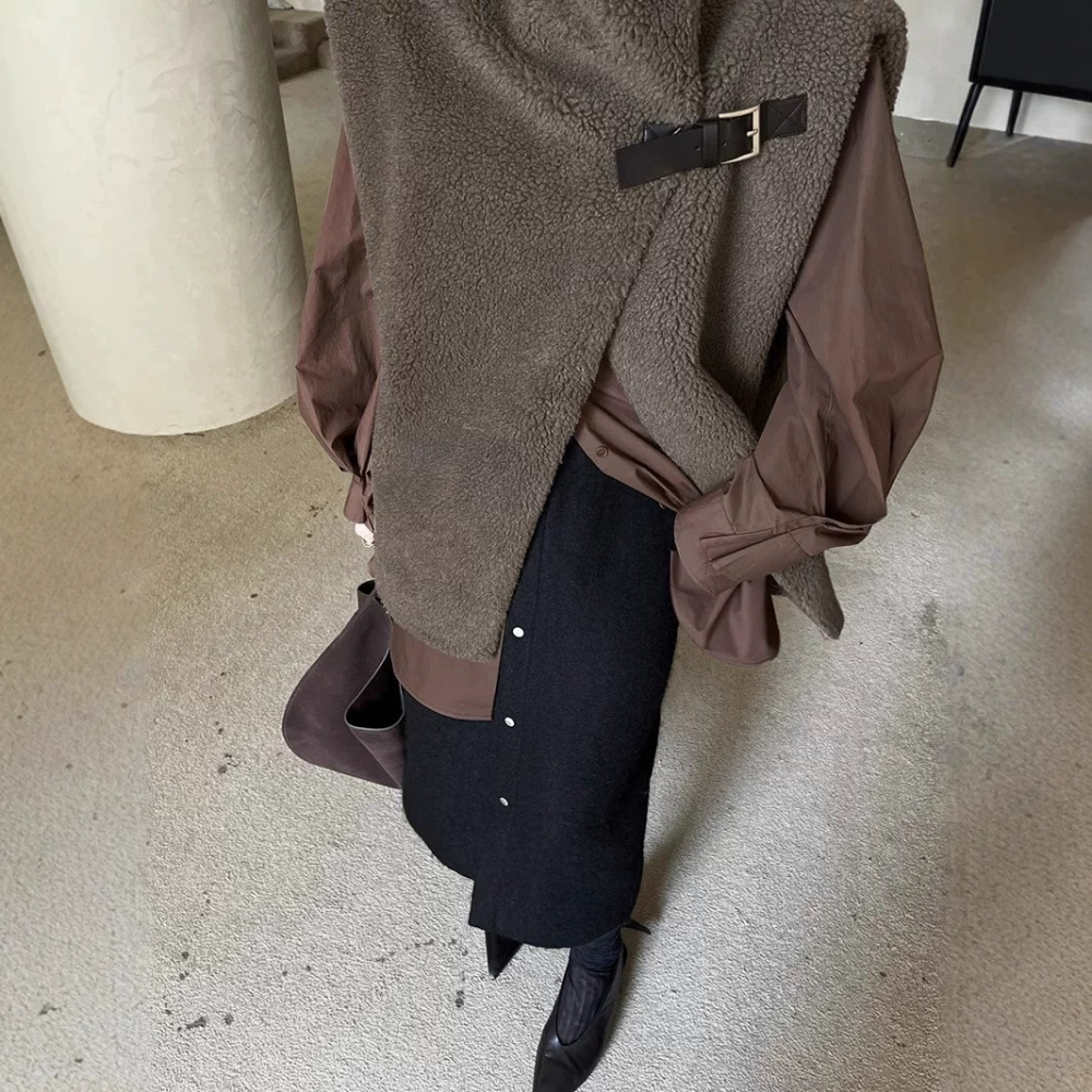 品牌羊毛皮扣翻領馬甲慵懶寬鬆(含羊毛)