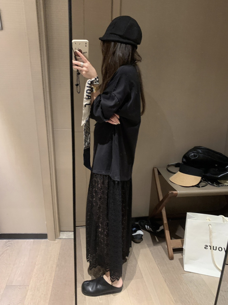 Oversized 寬鬆圓領假兩件蕾絲拼接連身T恤長裙