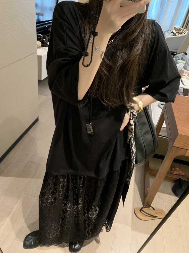 Oversized 寬鬆圓領假兩件蕾絲拼接連身T恤長裙
