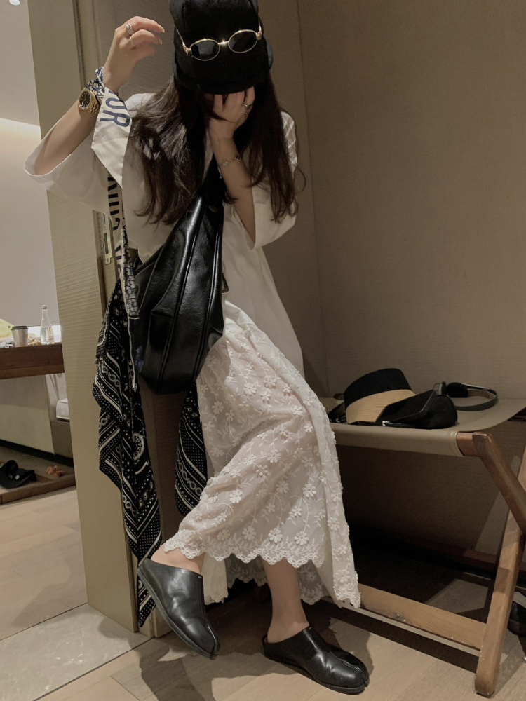 Oversized 寬鬆圓領假兩件蕾絲拼接連身T恤長裙