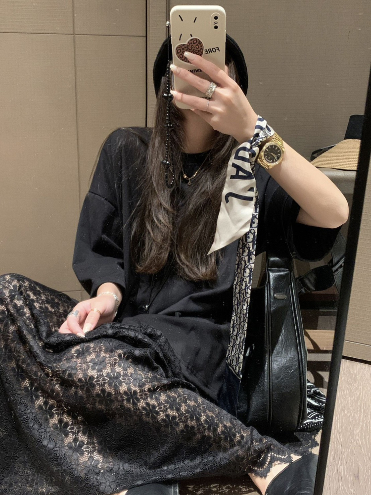 Oversized 寬鬆圓領假兩件蕾絲拼接連身T恤長裙