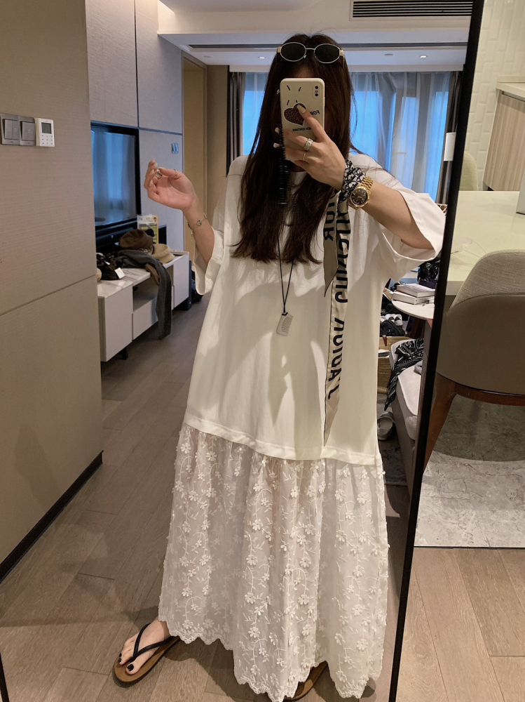 Oversized 寬鬆圓領假兩件蕾絲拼接連身T恤長裙