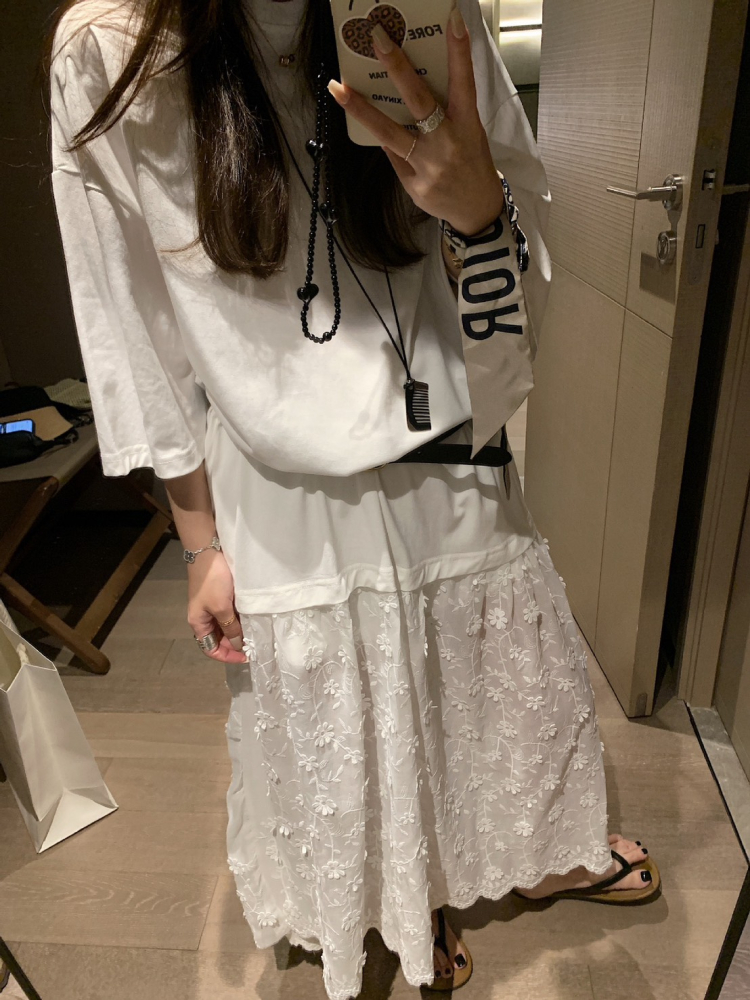 Oversized 寬鬆圓領假兩件蕾絲拼接連身T恤長裙