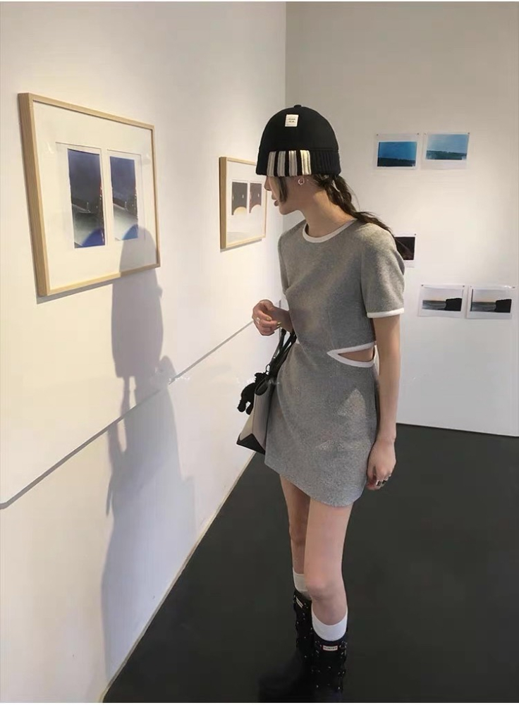 視覺感超顯瘦收腰款連身裙洋裝