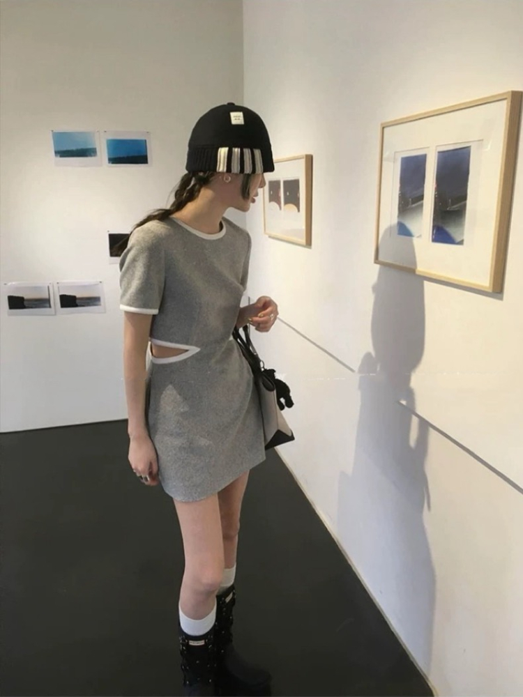 視覺感超顯瘦收腰款連身裙洋裝