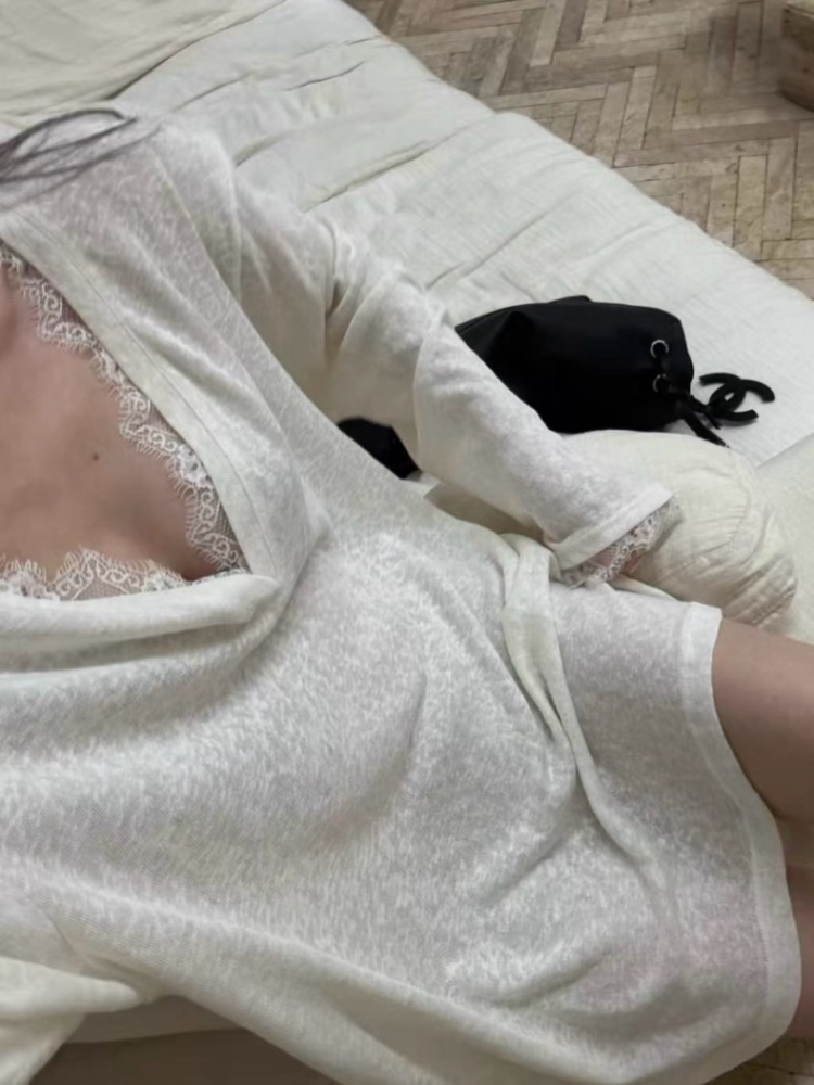 慵懶感V領蕾絲邊罩衫式遮陽薄款寬鬆長袖上衣
