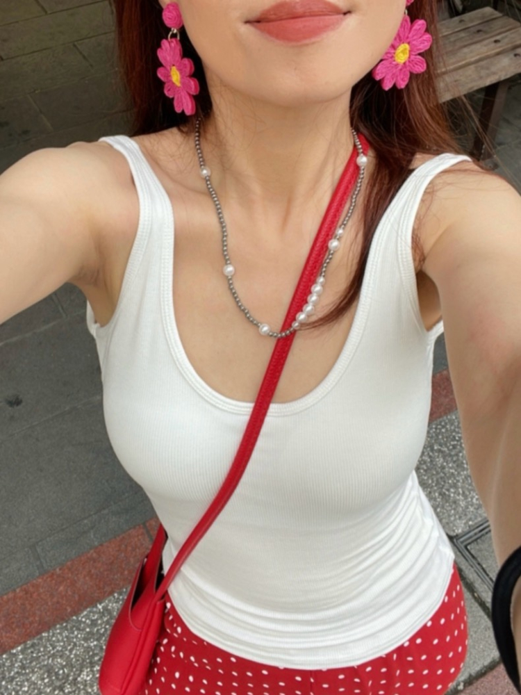 大U款~親膚露背夏日百搭帶罩杯背心