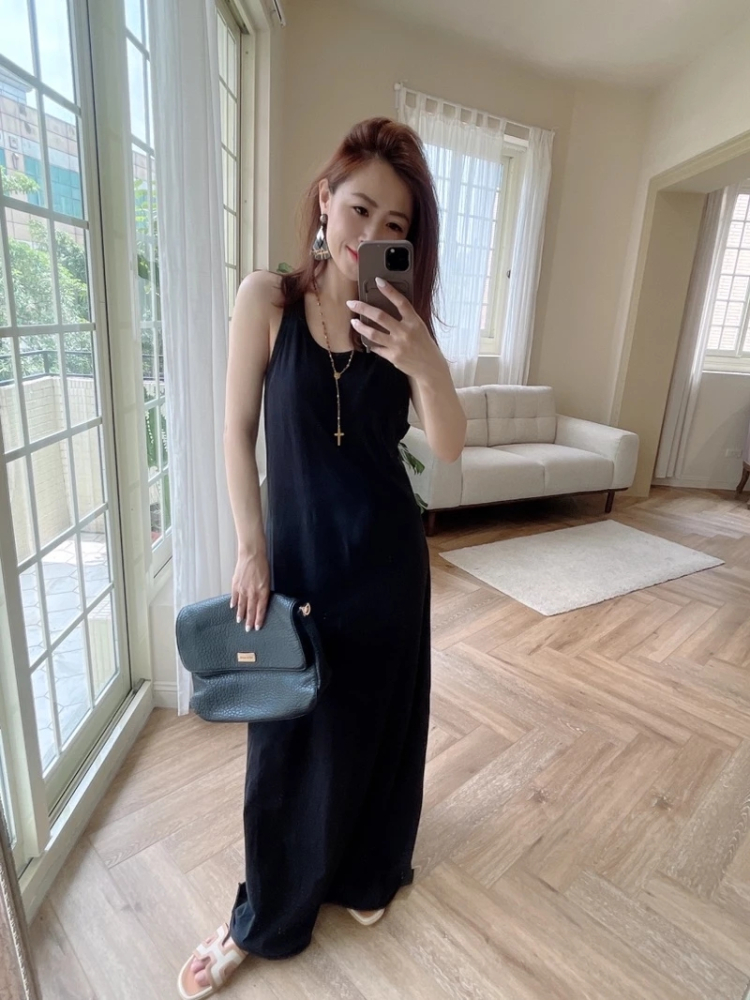 氣質女人味性感大挖背款超長洋裝
