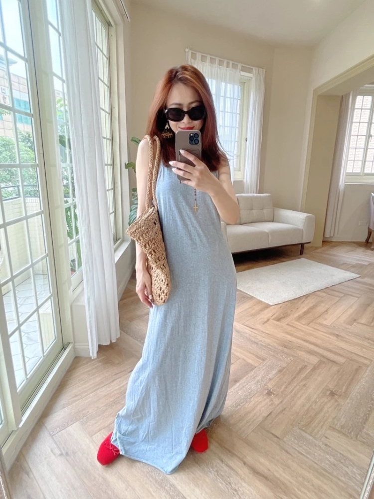 氣質女人味性感大挖背款超長洋裝